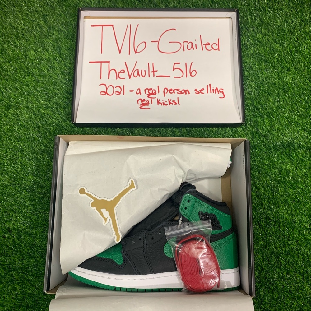 2020 Air Jordan 1 Retro High OG “Pine Green 2.0” - Picture 13 of 13